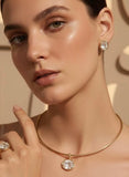 Oval shaped stone studs | 18k gold plated | Italian craftsmanship