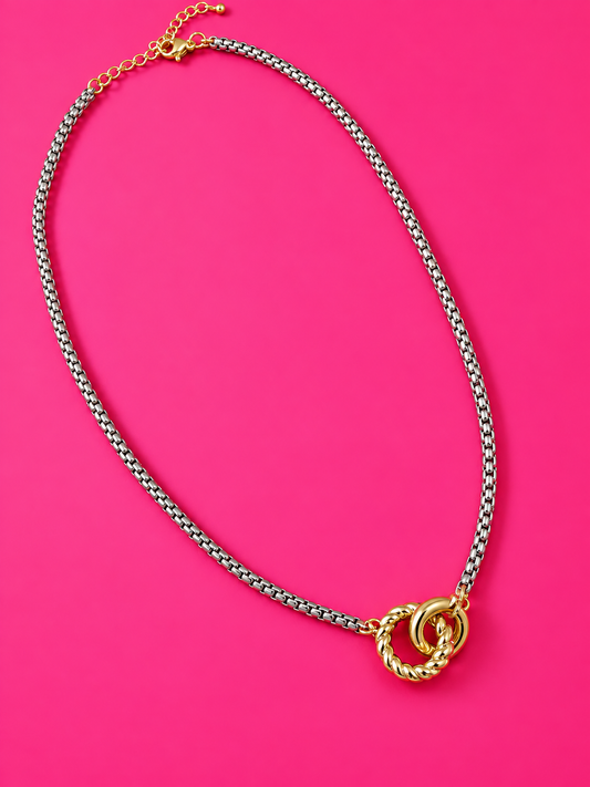 Sweet Contrast Necklace