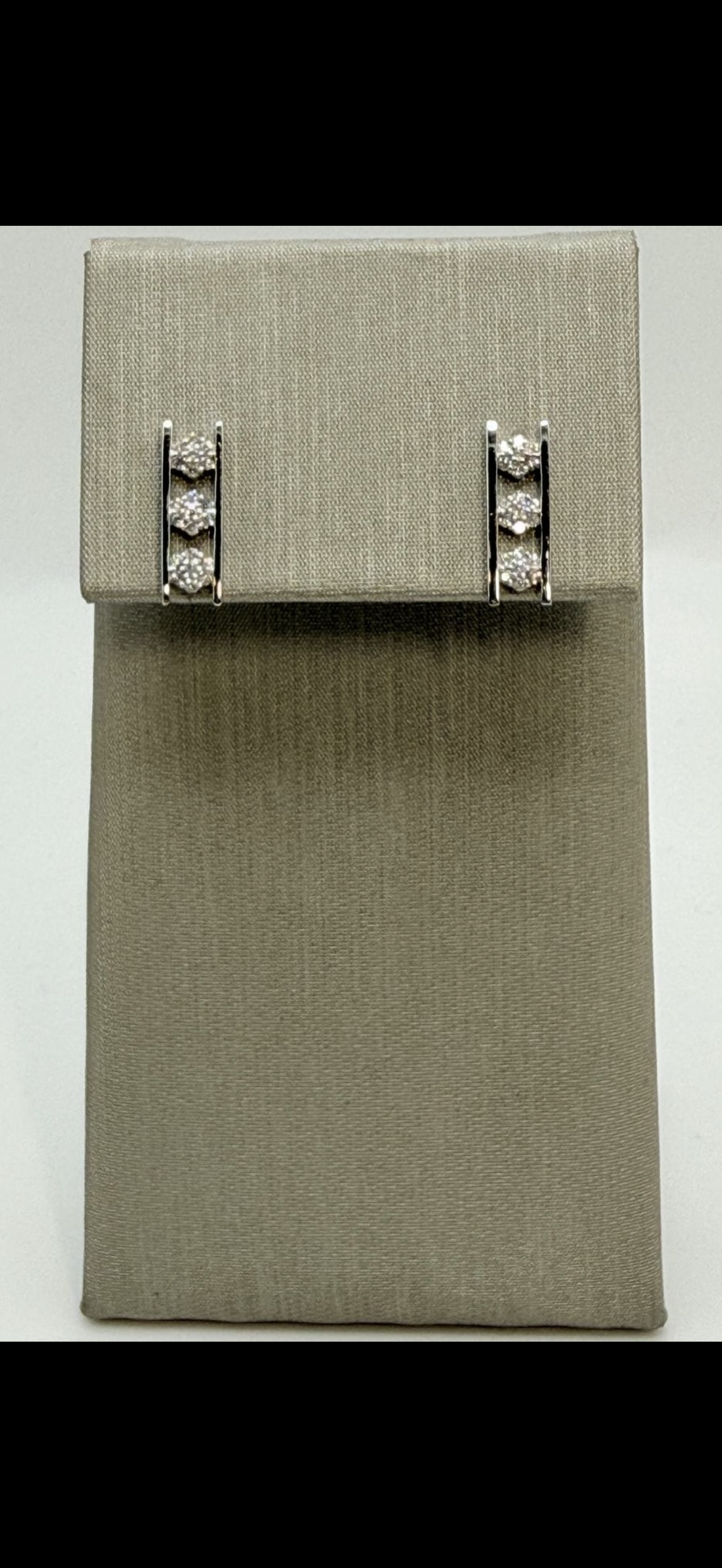 10K White Gold Ladder Diamond Earring
